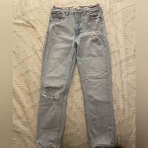 Abercrombie & Fitch High Rise Mom Jean